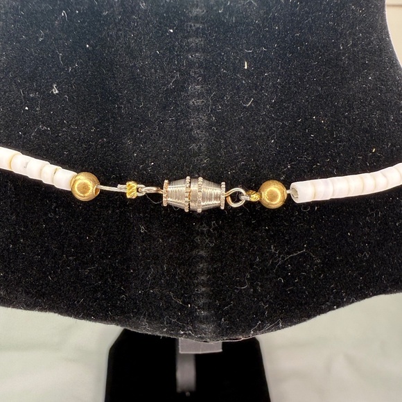 Vintage Heishe Aventurine and Quartz stone and brass necklace 17.5 inches - Picture 3 of 13